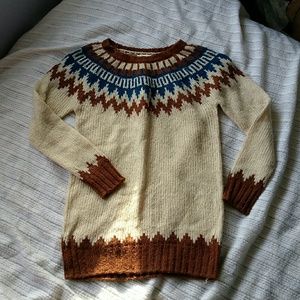 Long sleeve, tunic sweater with tribal detail